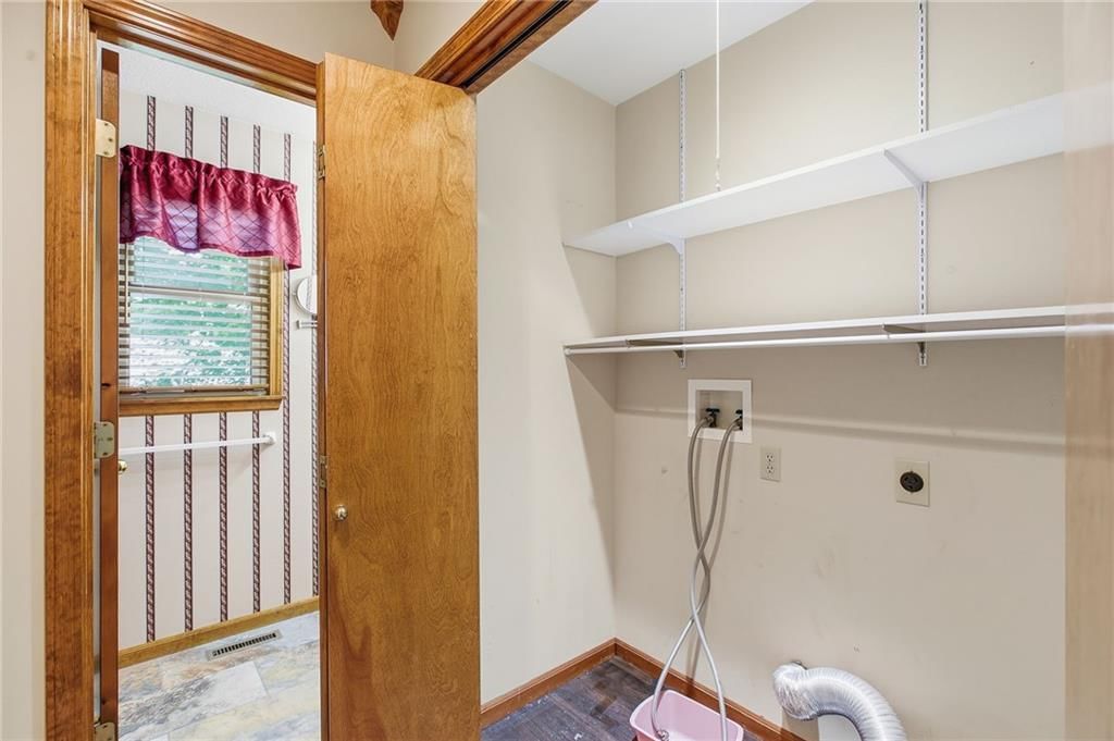 1803 SUNSET Drive — photo 17