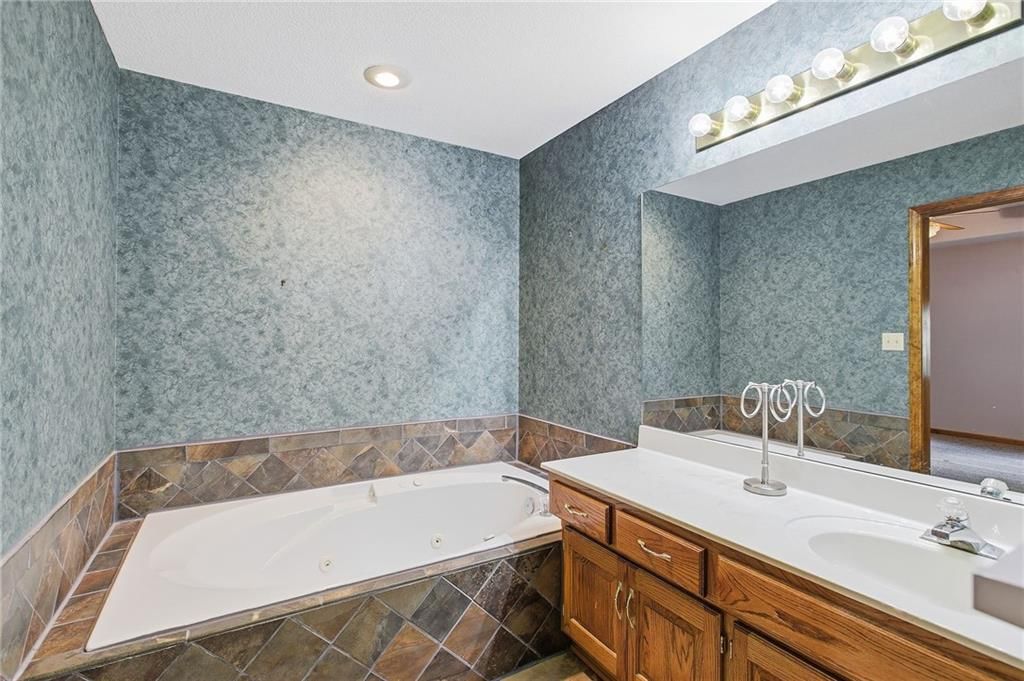 1803 SUNSET Drive — photo 22