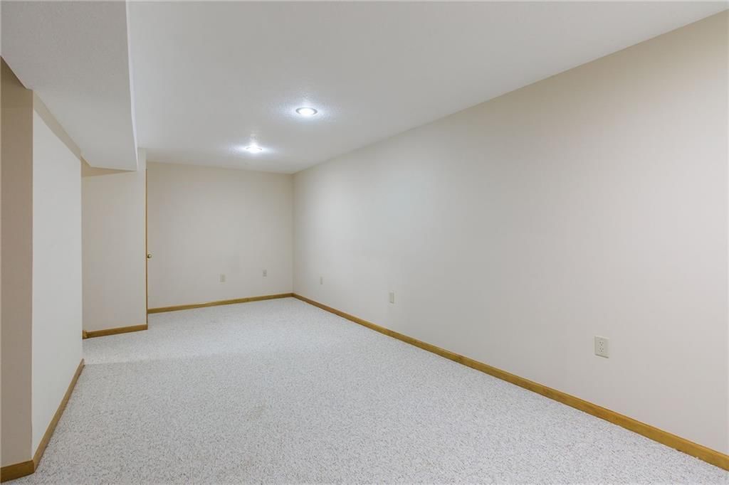 1803 SUNSET Drive — photo 36