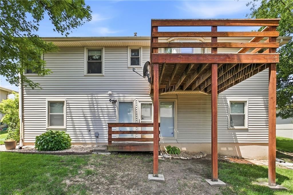 1803 SUNSET Drive — photo 38