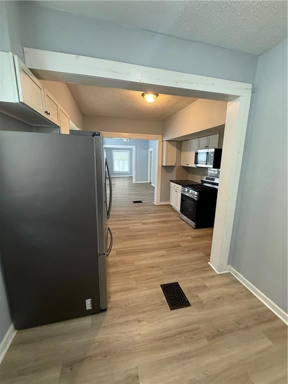5220 St John Avenue — photo 7