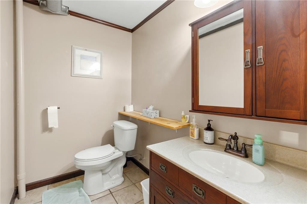 906 Maple Street — photo 31