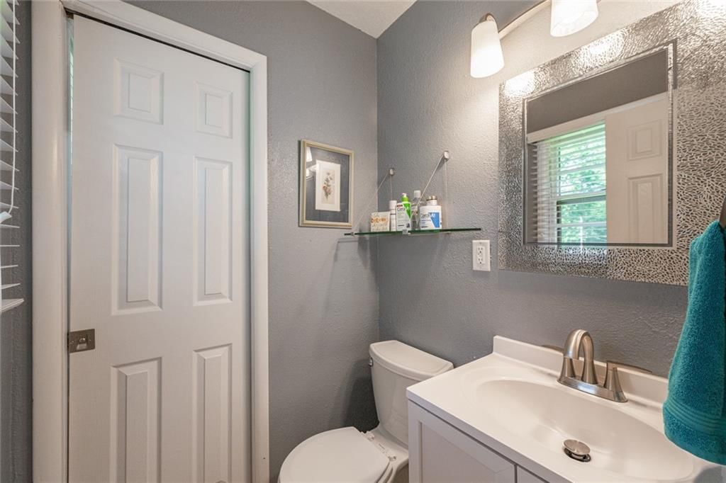 6108 NW KLAMM Drive — photo 16