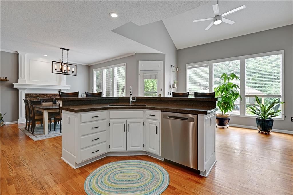 8520 W 142 Street — photo 23