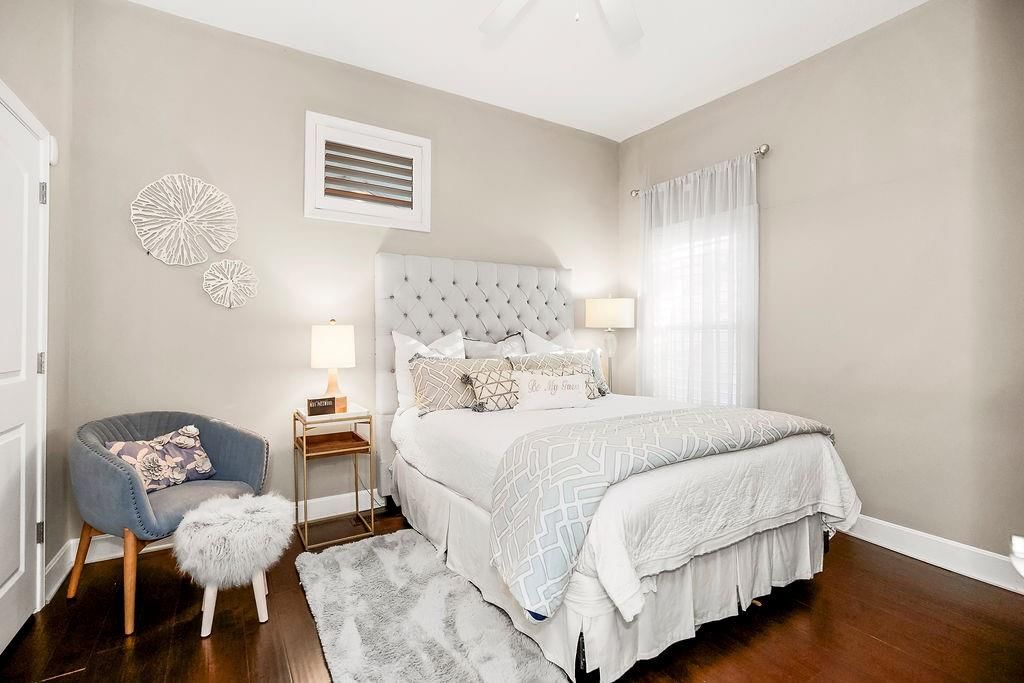 3915 Terrace Street — photo 16