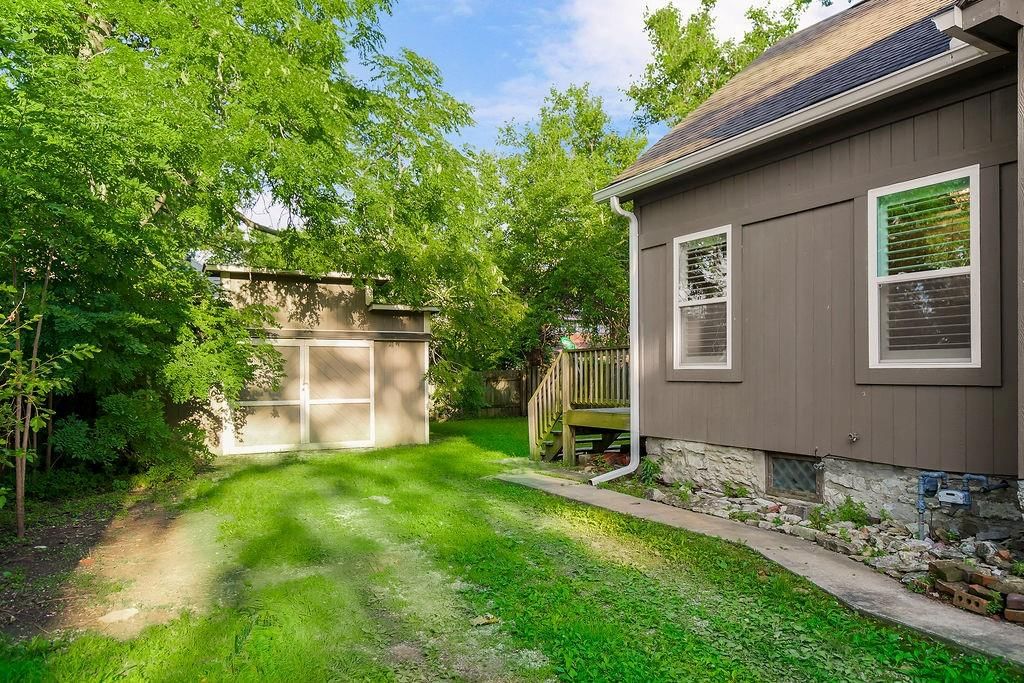 3915 Terrace Street — photo 18
