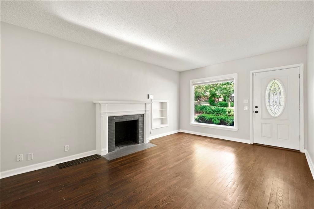 7426 Olive Street — photo 9