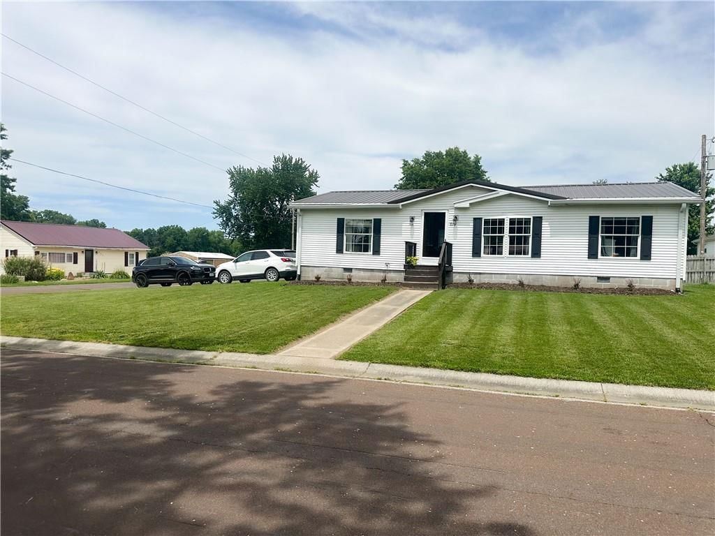 816 McGowan Street — photo 20