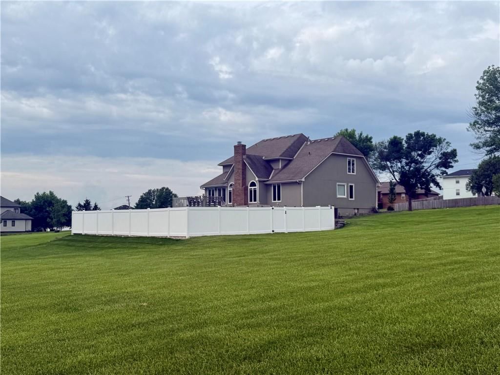 2018 Lexington Road — photo 4