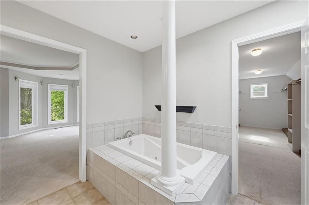 1208 Tanglewood Street — photo 21