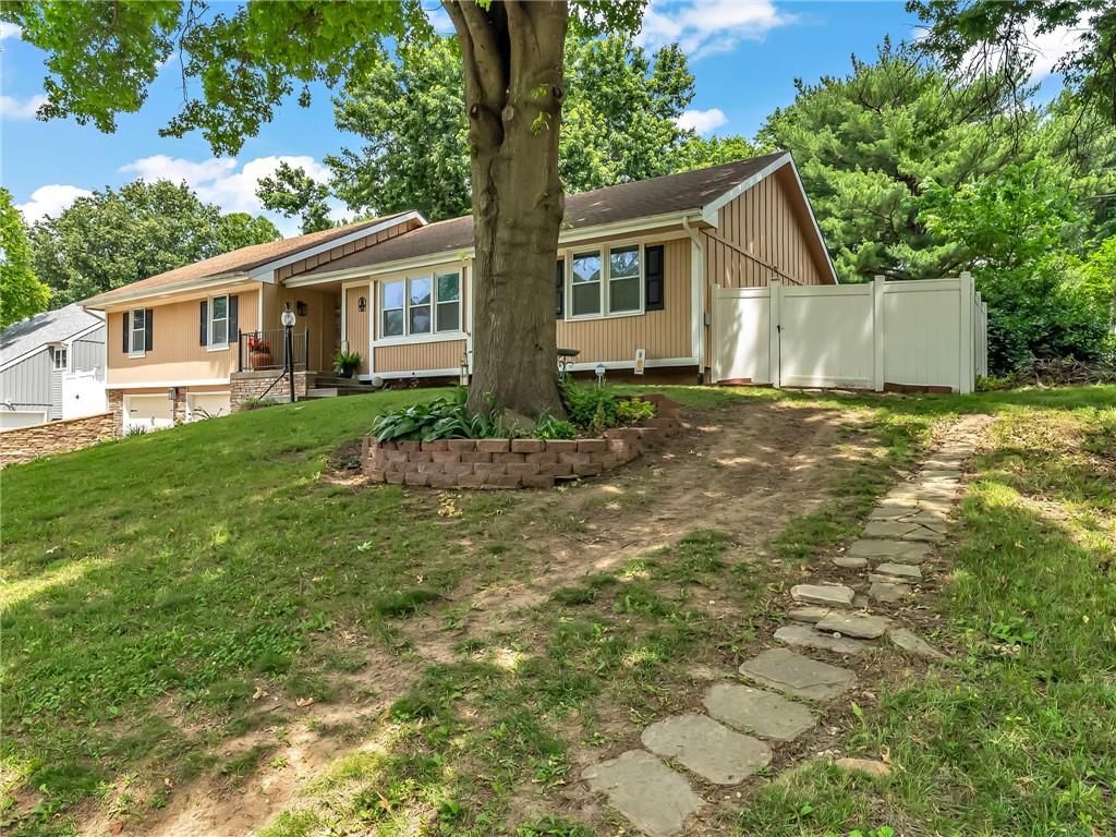 3137 Lakeview Circle — photo 2