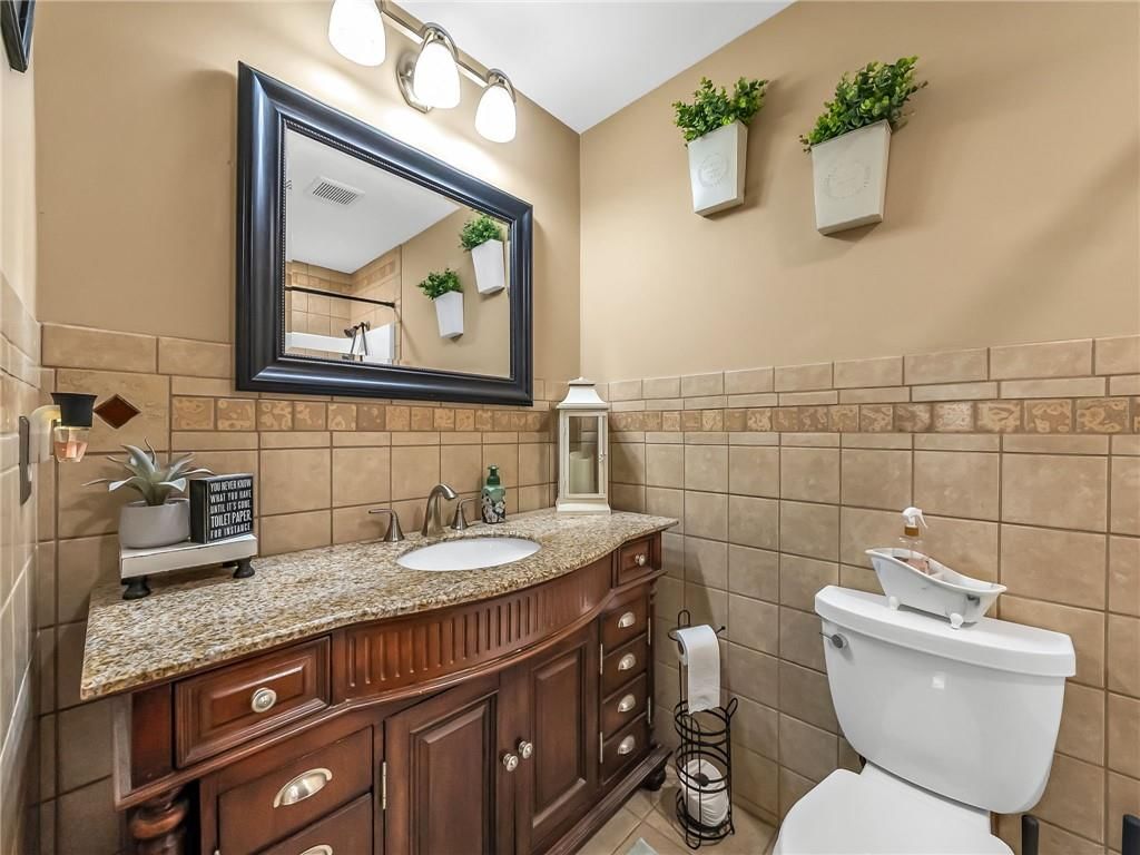 3137 Lakeview Circle — photo 13