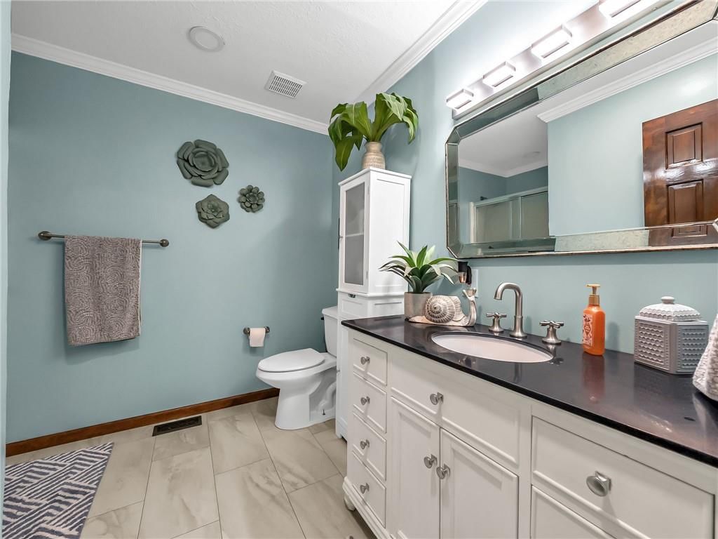 3137 Lakeview Circle — photo 14