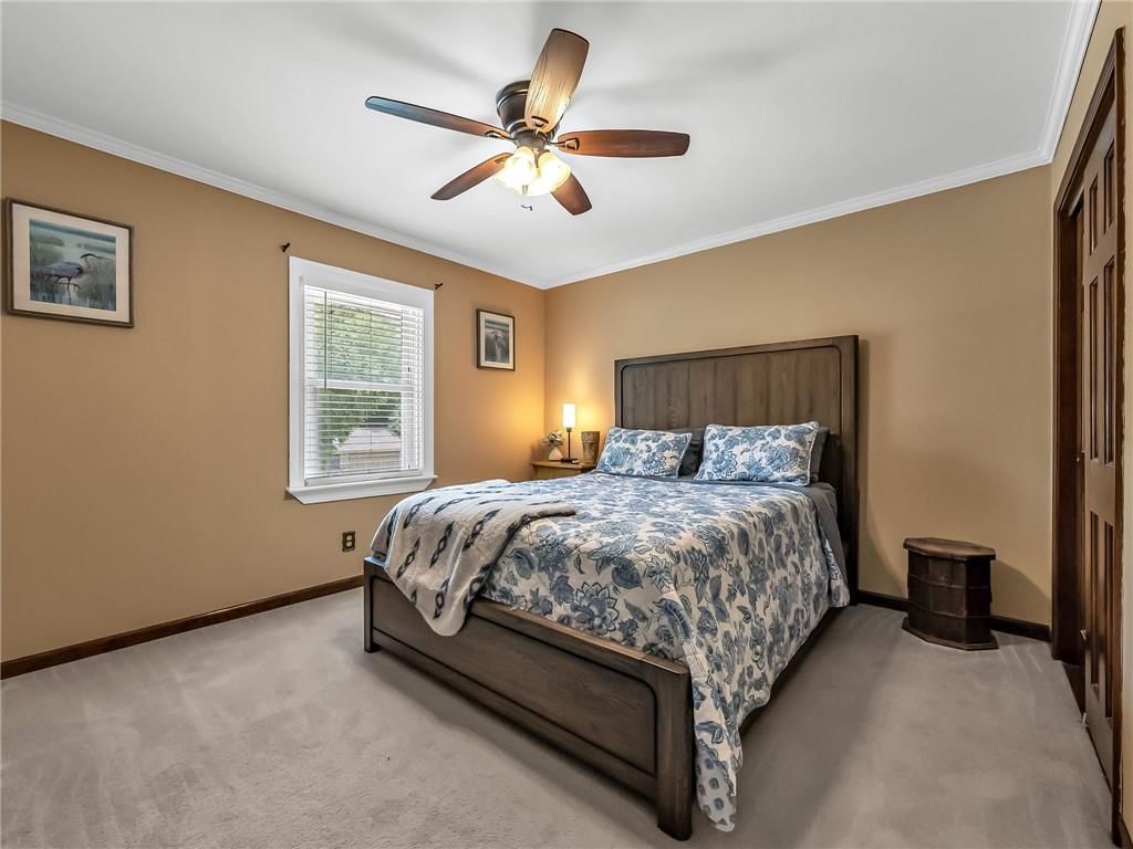 3137 Lakeview Circle — photo 17