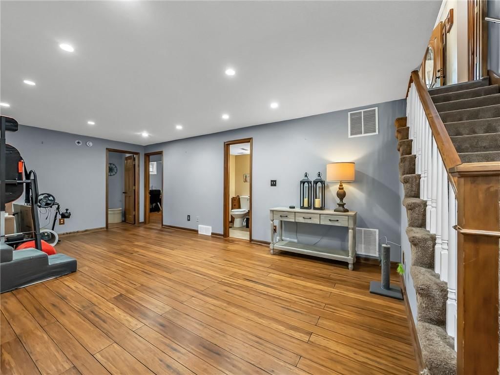 3137 Lakeview Circle — photo 21