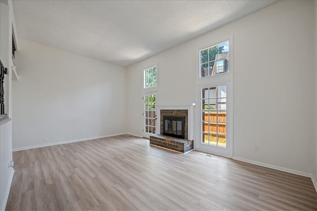 10130 Locust Street — photo 8
