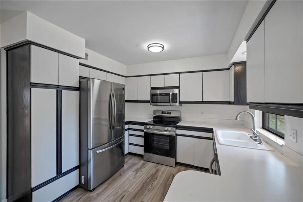 10130 Locust Street — photo 16