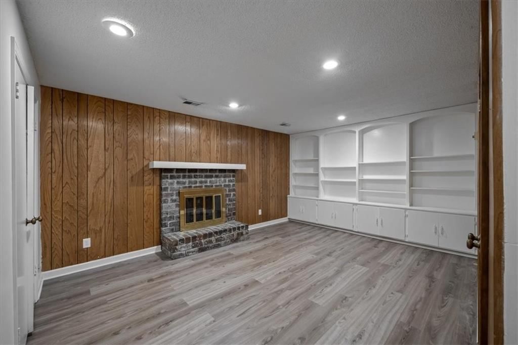 10130 Locust Street — photo 28