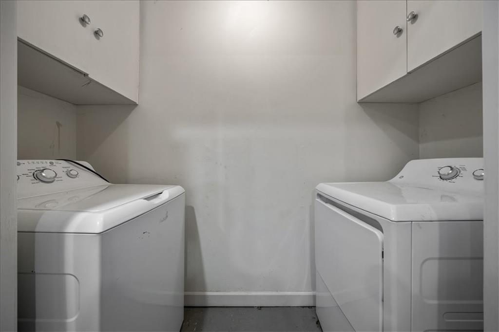 10130 Locust Street — photo 29
