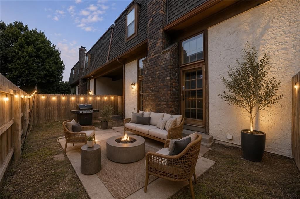10130 Locust Street — photo 36