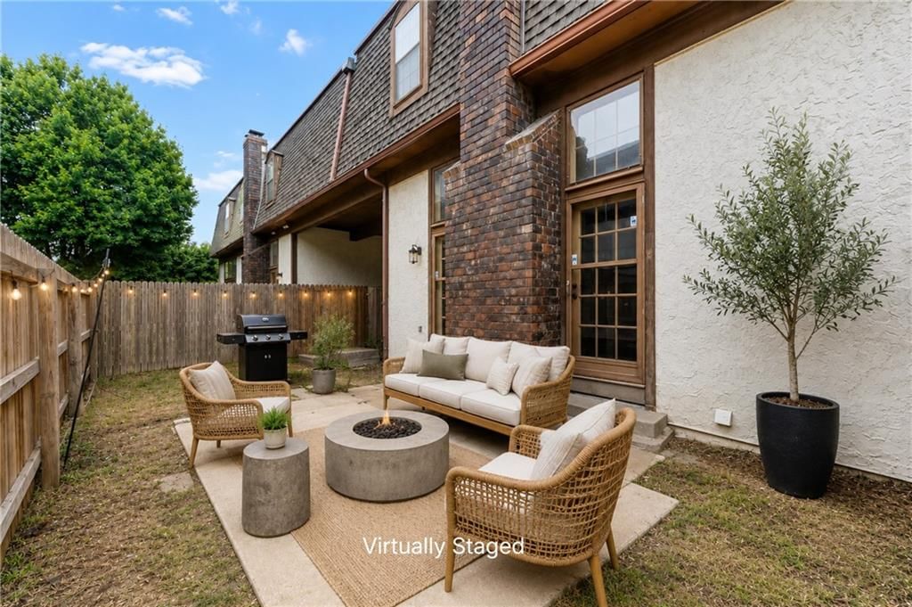10130 Locust Street — photo 37