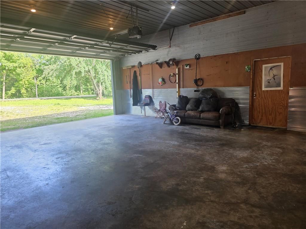 22898 Valley Road — photo 16
