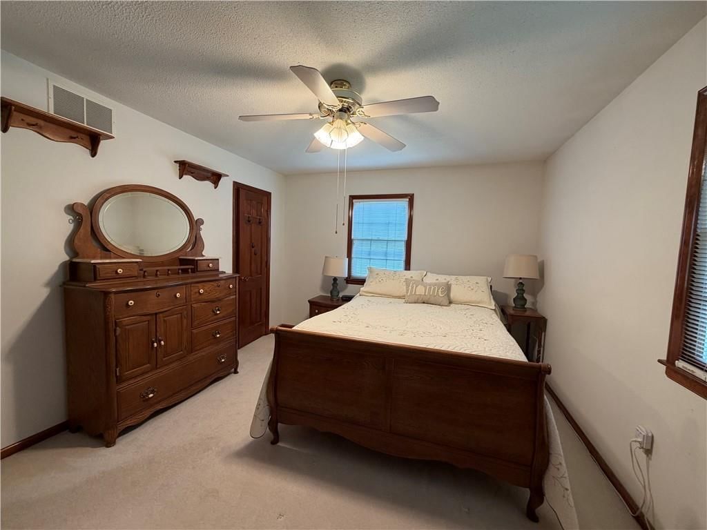 1712 S Holbrook Street — photo 17
