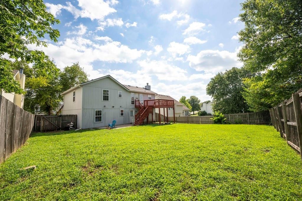 17584 W 111th Terrace — photo 4