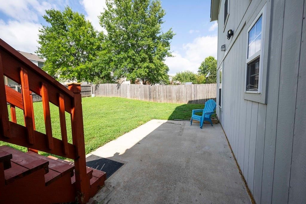17584 W 111th Terrace — photo 5