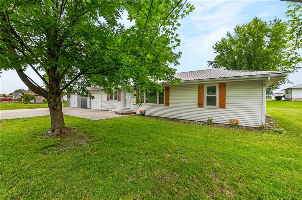 105 E Meadowbrook Court — photo 4