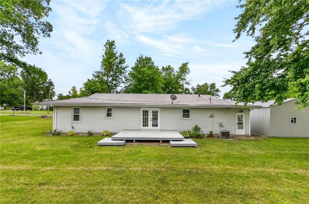 105 E Meadowbrook Court — photo 5