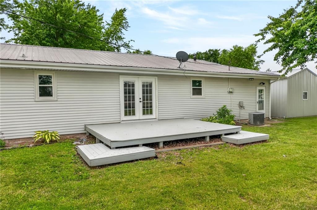 105 E Meadowbrook Court — photo 8