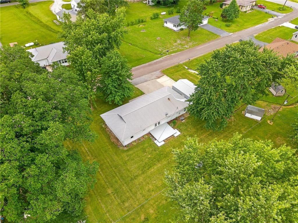 105 E Meadowbrook Court — photo 11