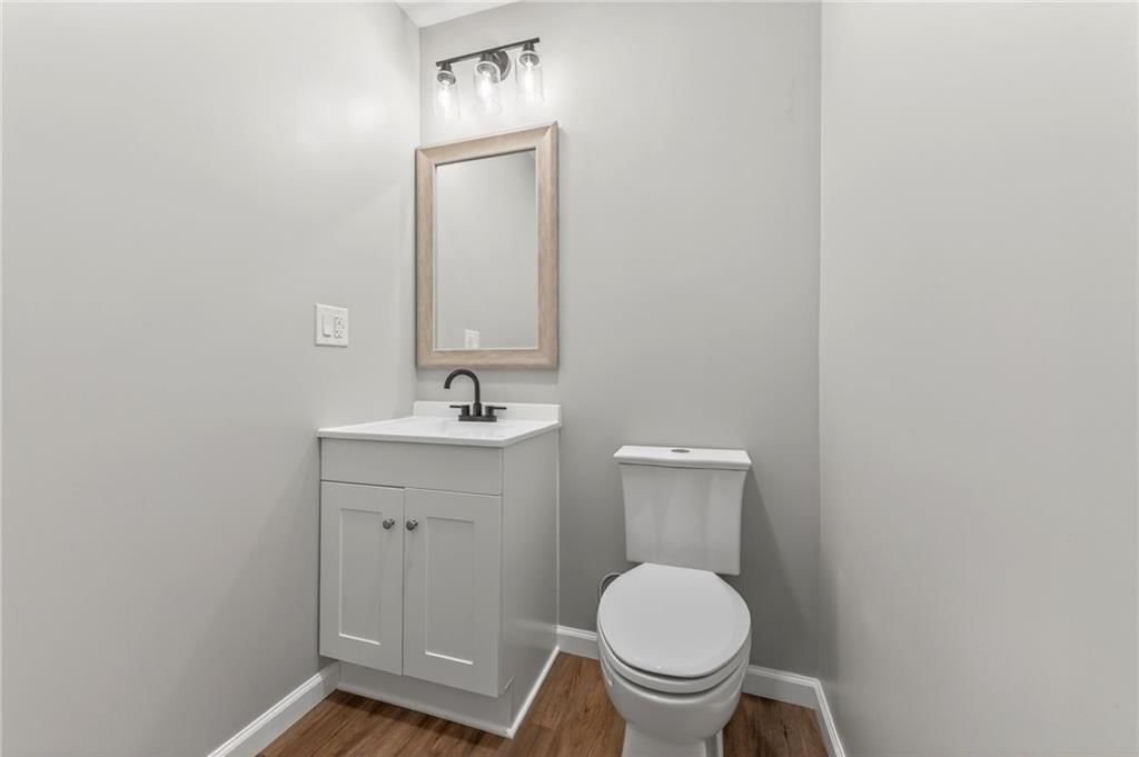 105 E Meadowbrook Court — photo 21