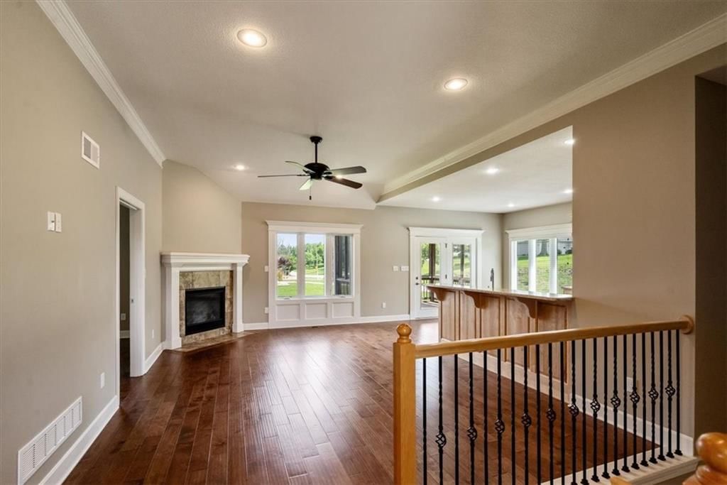 1348 NE Timbercreek Drive — photo 4