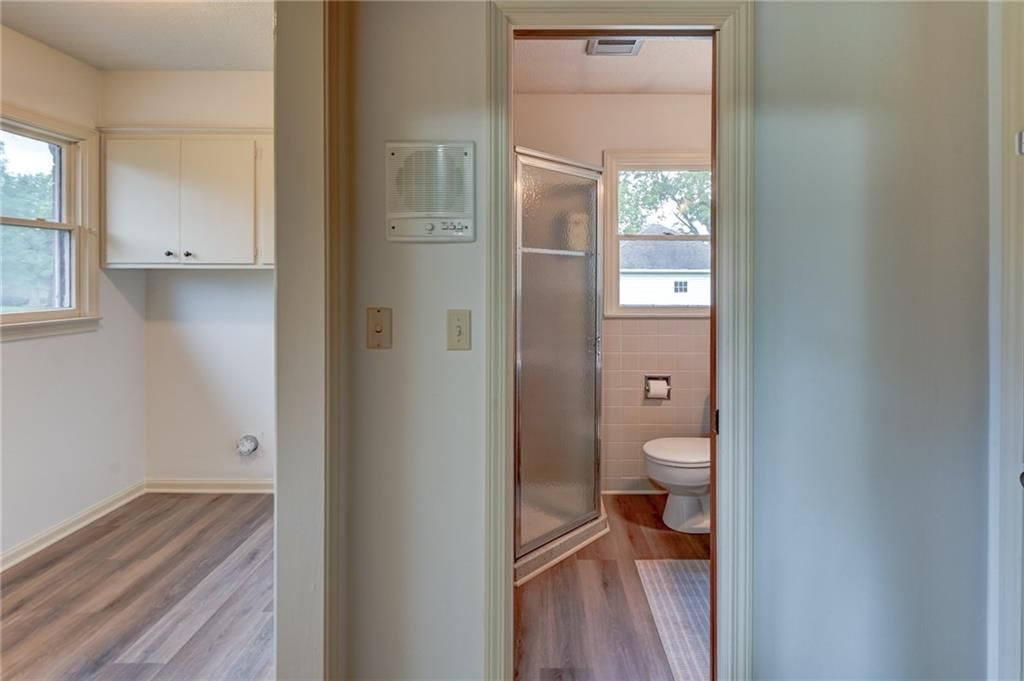 917 Country Club Drive — photo 13