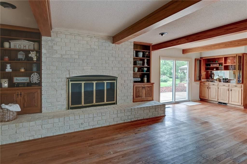 917 Country Club Drive — photo 15