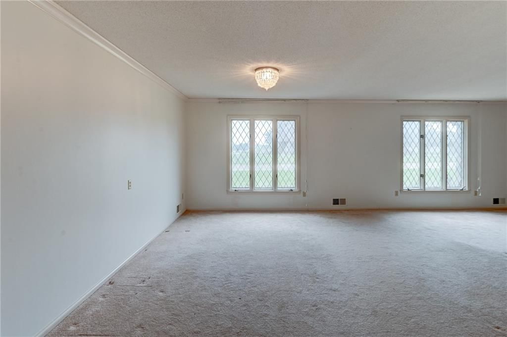 917 Country Club Drive — photo 21
