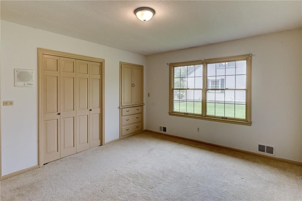 917 Country Club Drive — photo 26
