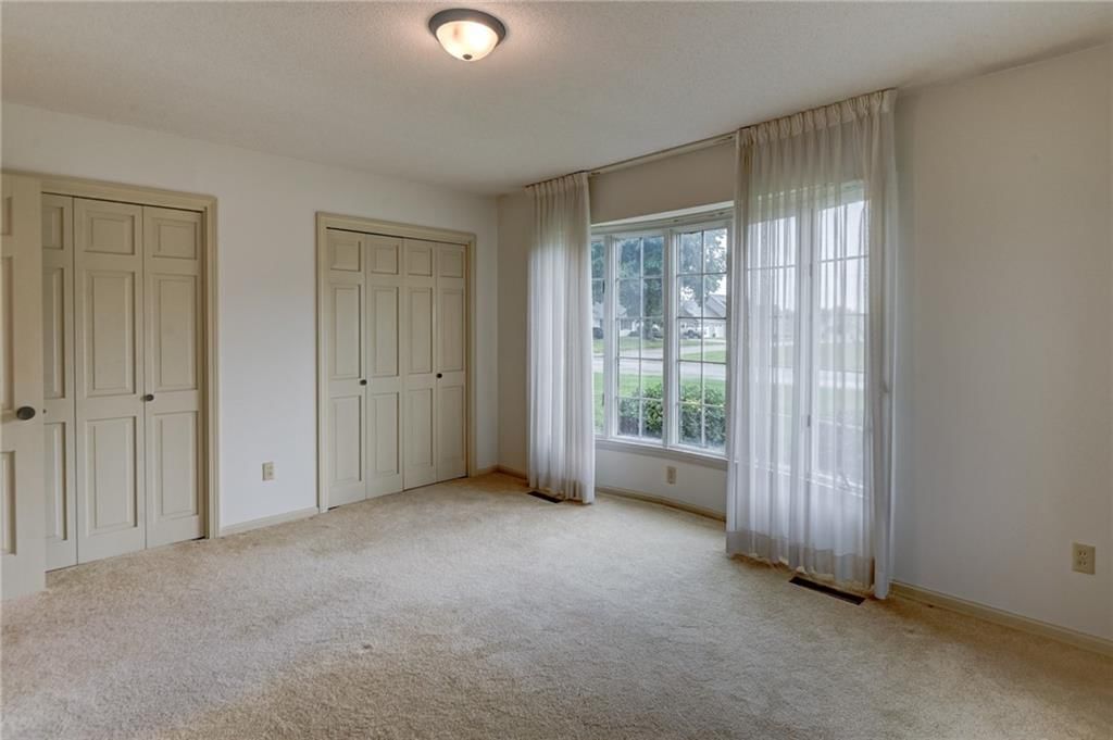 917 Country Club Drive — photo 37