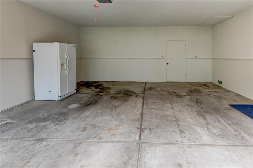 917 Country Club Drive — photo 47