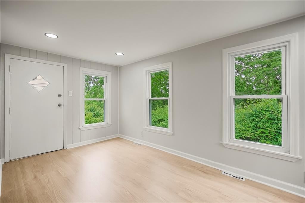 4742 Norton Circle — photo 6
