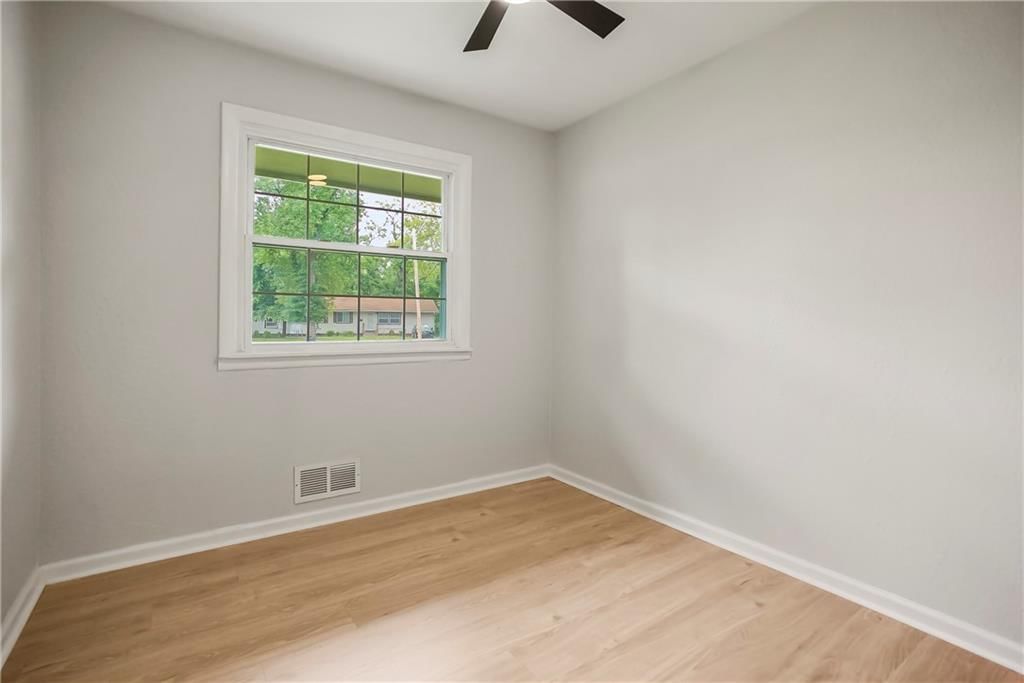 4742 Norton Circle — photo 10