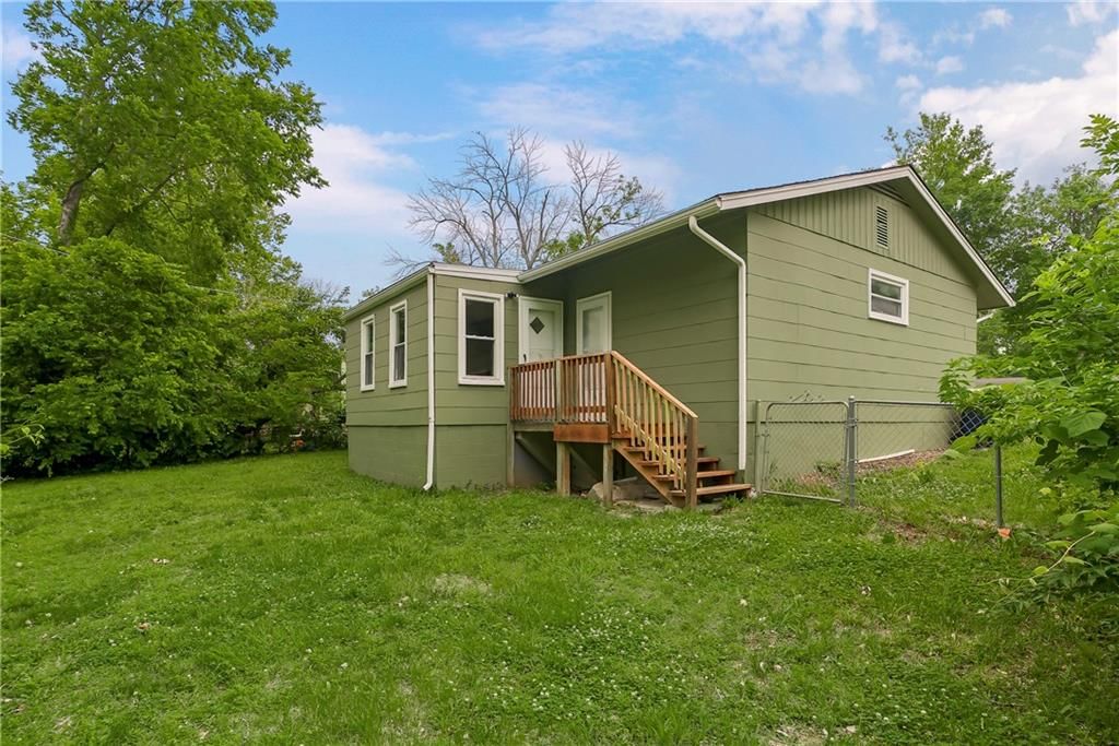 4742 Norton Circle — photo 18