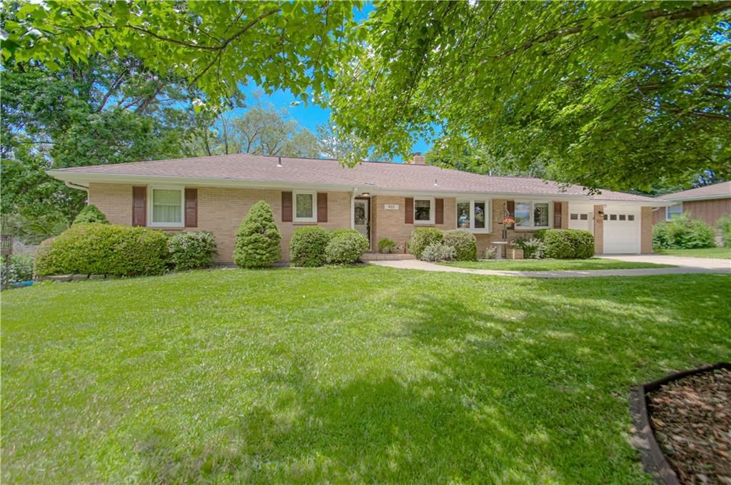 922 Ridgeway Drive — photo 2