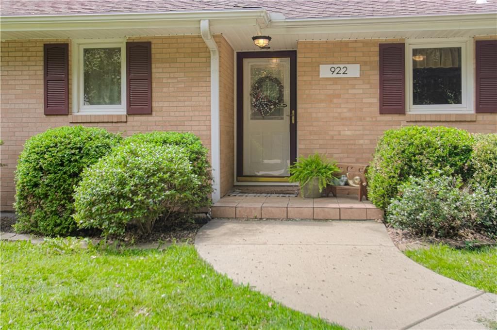 922 Ridgeway Drive — photo 3