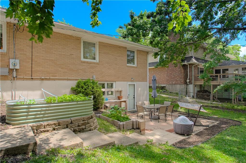 922 Ridgeway Drive — photo 32