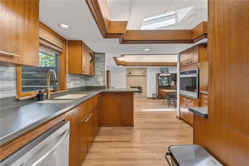 10737 Countryside Drive — photo 23