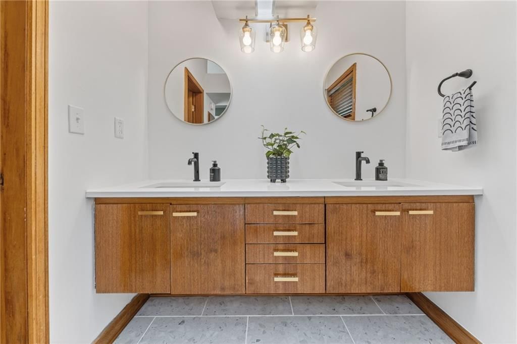 10737 Countryside Drive — photo 32