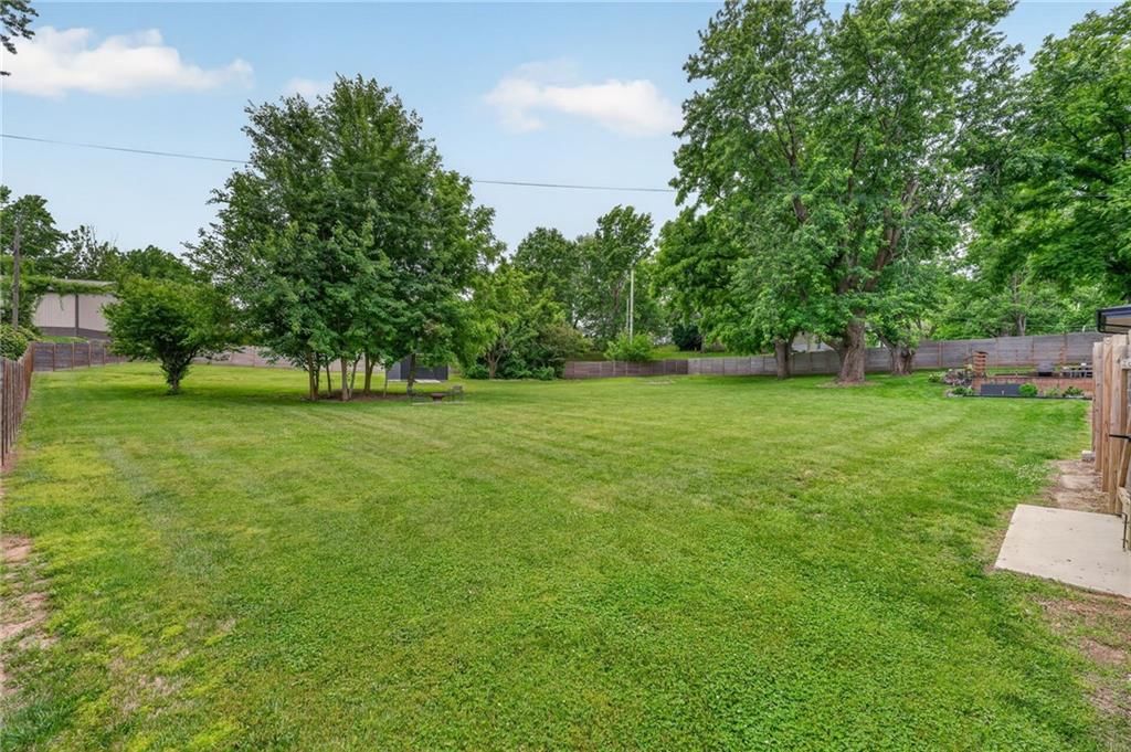 10737 Countryside Drive — photo 53